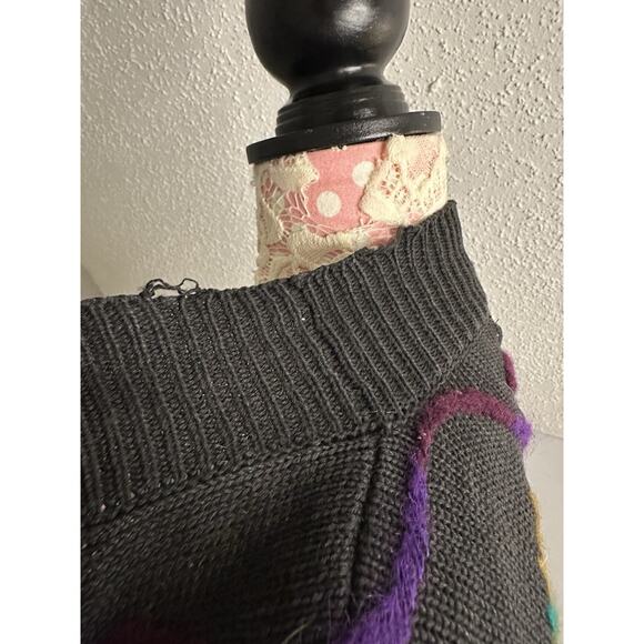 Vintage 90s Black Floral Embroidered Sweater Sz Medium Boho Anthro Vibes Grannie - Picture 7 of 12